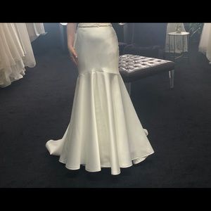 Karen Willis Holmes - Bridal skirt